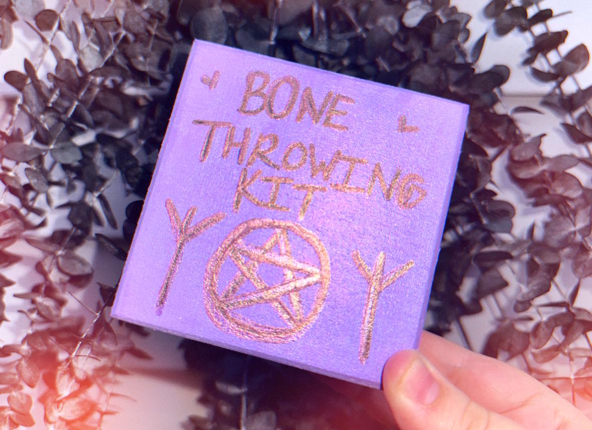 Bone Throwing Kits